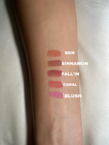 Lustre Lipgloss